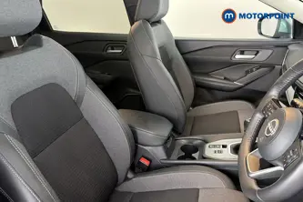 Nissan Qashqai N-Connecta Manual Petrol SUV - Stock Number (1689650) - 22nd supplementary image