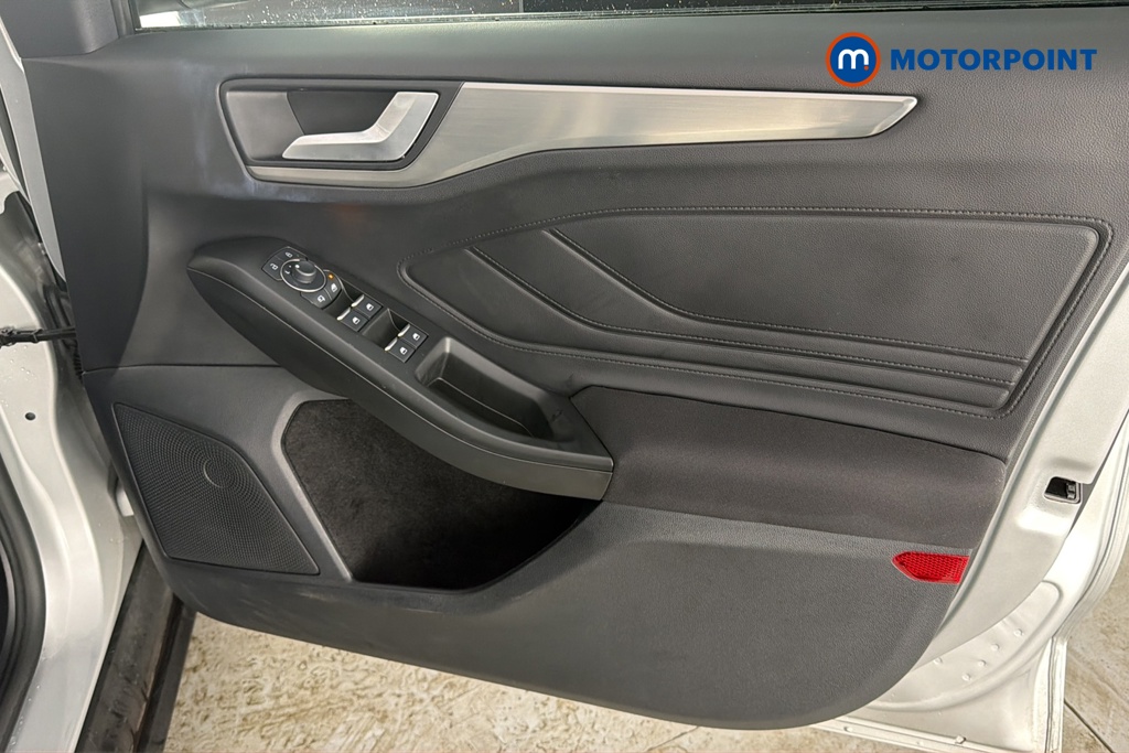 Ford Focus Titanium X Automatic Petrol Estate - Stock Number (1689838) - 18th supplementary image