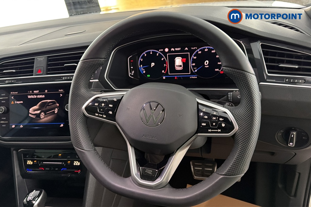 Volkswagen Tiguan R-Line Automatic Petrol SUV - Stock Number (1690114) - 2nd supplementary image