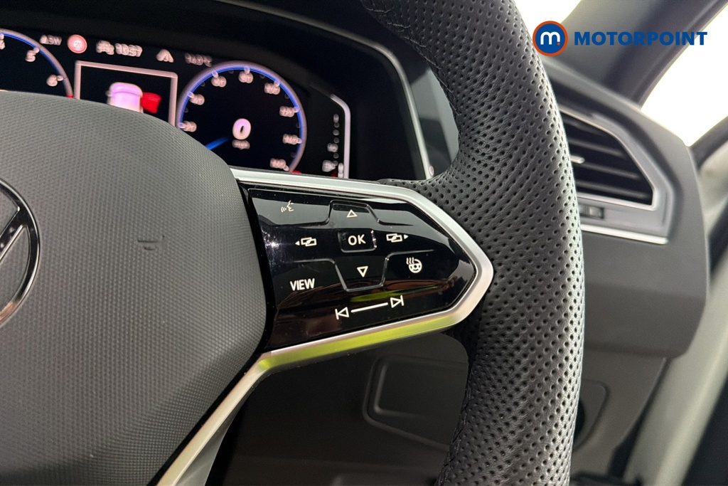 Volkswagen Tiguan R-Line Automatic Petrol SUV - Stock Number (1690114) - 3rd supplementary image