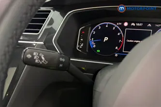 Volkswagen Tiguan R-Line Automatic Petrol SUV - Stock Number (1690114) - 5th supplementary image