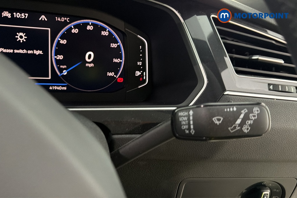 Volkswagen Tiguan R-Line Automatic Petrol SUV - Stock Number (1690114) - 6th supplementary image