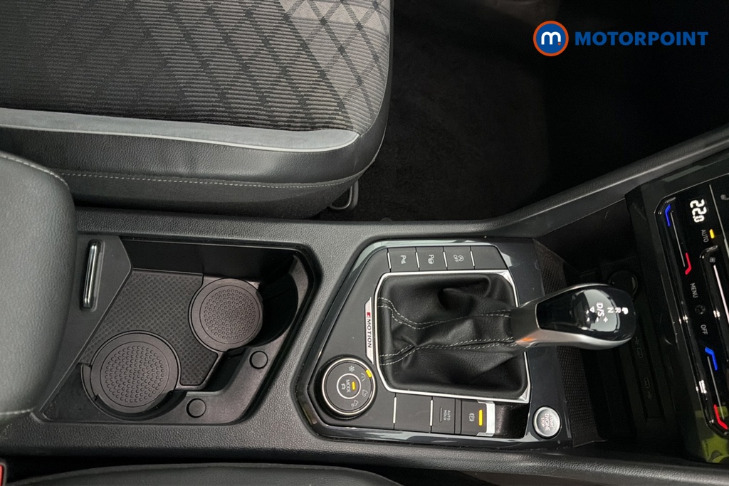 Volkswagen Tiguan R-Line Automatic Petrol SUV - Stock Number (1690114) - 15th supplementary image
