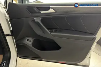 Volkswagen Tiguan R-Line Automatic Petrol SUV - Stock Number (1690114) - 18th supplementary image