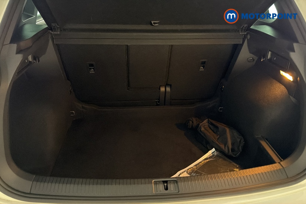 Volkswagen Tiguan R-Line Automatic Petrol SUV - Stock Number (1690114) - 30th supplementary image