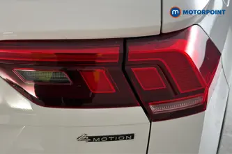 Volkswagen Tiguan R-Line Automatic Petrol SUV - Stock Number (1690114) - 36th supplementary image