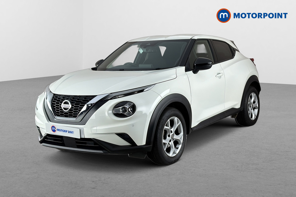 Nissan Juke N-Connecta Manual Petrol SUV - Stock Number (1690250) - Passenger side front corner
