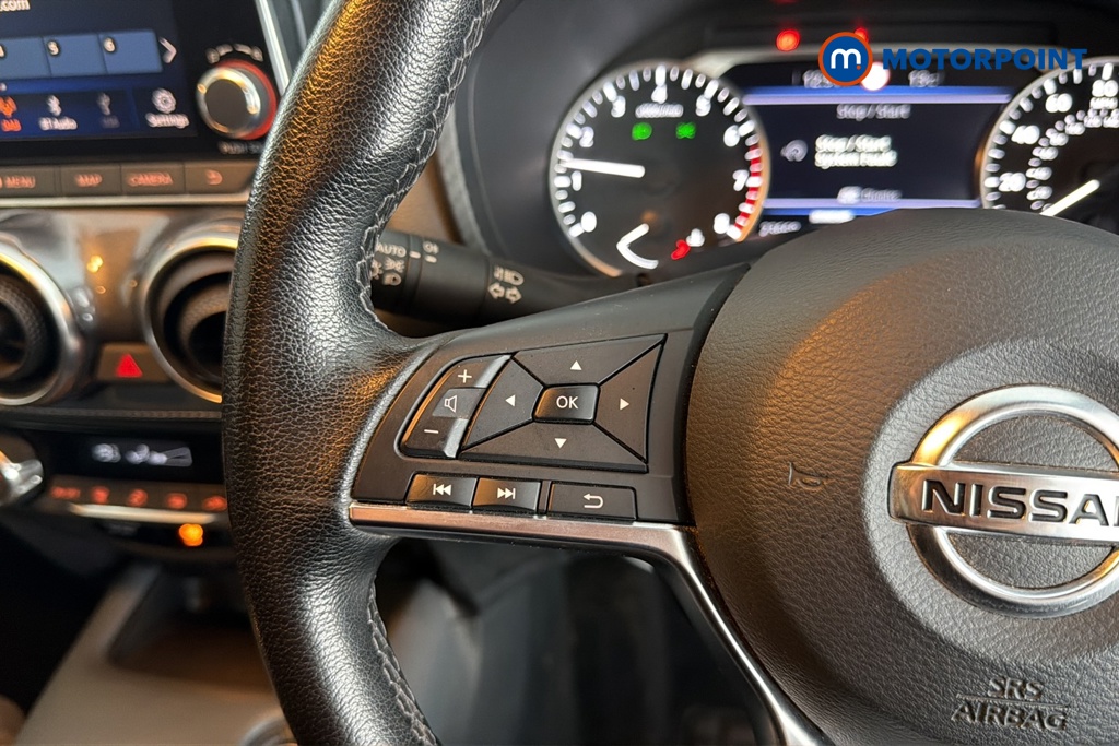 Nissan Juke N-Connecta Manual Petrol SUV - Stock Number (1690250) - 4th supplementary image