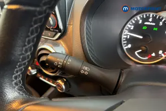 Nissan Juke N-Connecta Manual Petrol SUV - Stock Number (1690250) - 5th supplementary image
