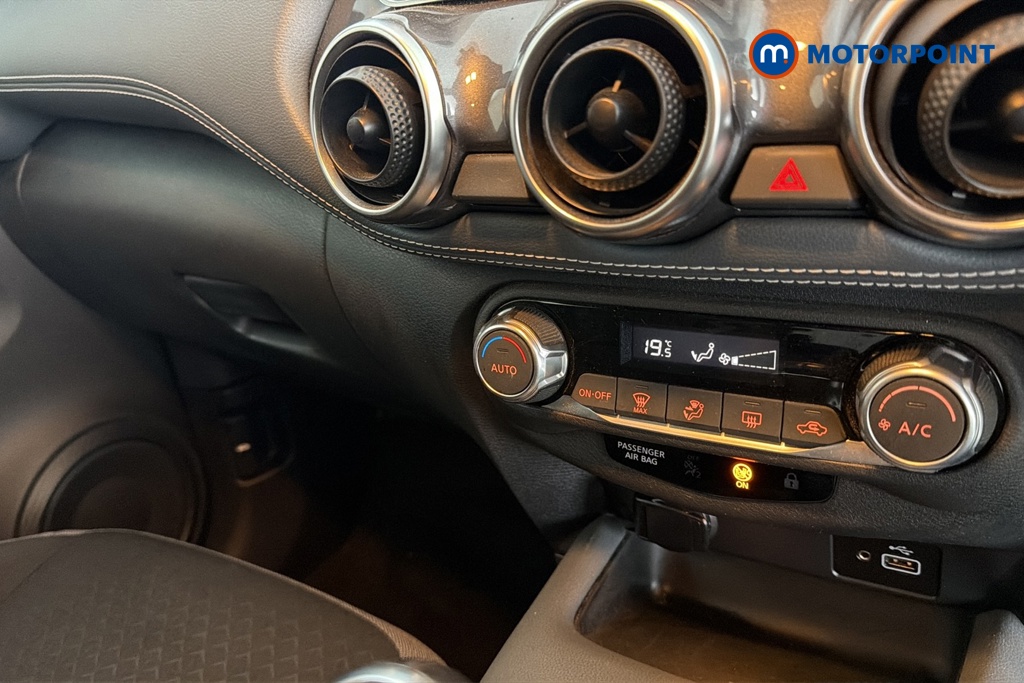Nissan Juke N-Connecta Manual Petrol SUV - Stock Number (1690250) - 12th supplementary image