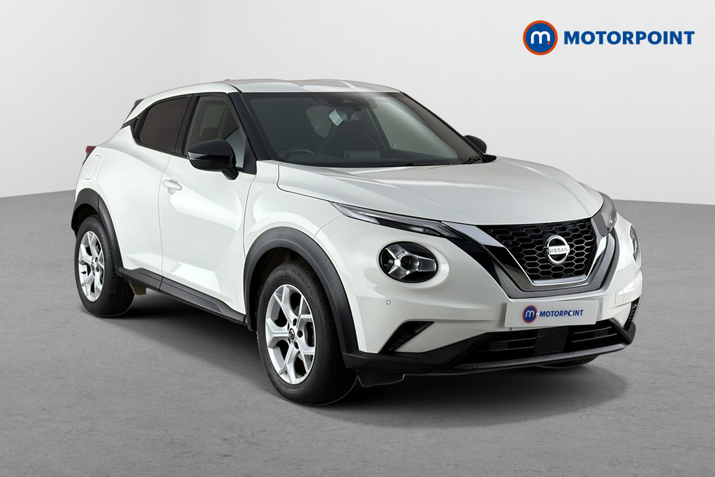 Nissan Juke N-Connecta Manual Petrol SUV - Stock Number (1690250) - Drivers side front corner