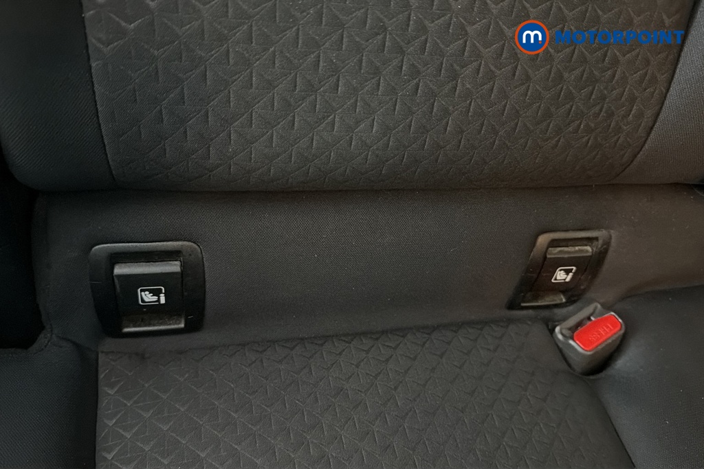 Nissan Juke N-Connecta Manual Petrol SUV - Stock Number (1690250) - 27th supplementary image