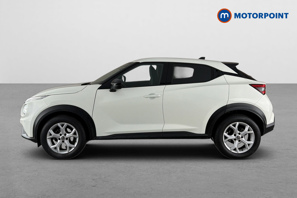 Nissan Juke N-Connecta Manual Petrol SUV - Stock Number (1690250) - Drivers side