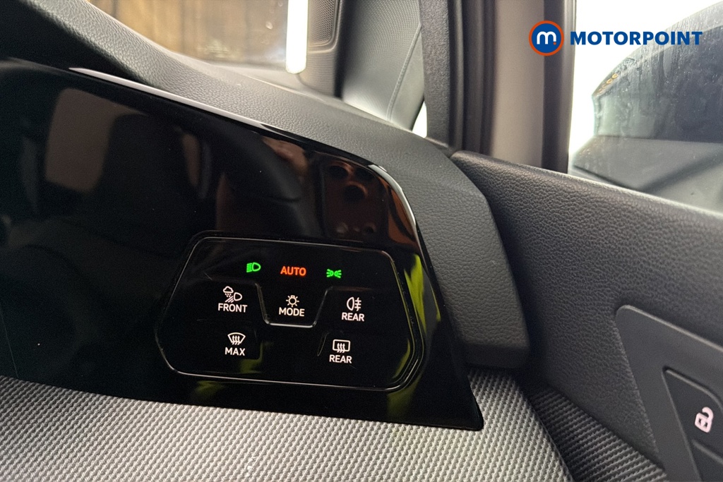 Volkswagen Golf Black Edition Manual Petrol Hatchback - Stock Number (1690396) - 11th supplementary image