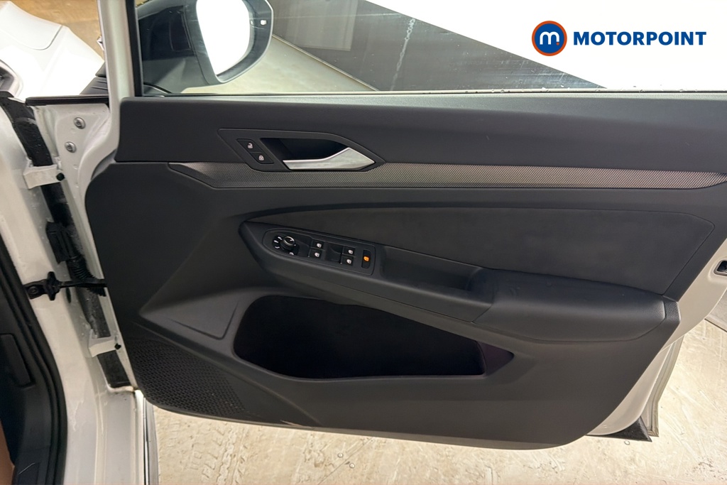 Volkswagen Golf Black Edition Manual Petrol Hatchback - Stock Number (1690396) - 18th supplementary image