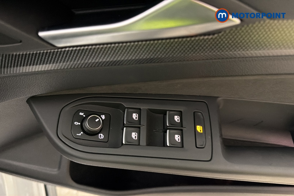 Volkswagen Golf Black Edition Manual Petrol Hatchback - Stock Number (1690396) - 19th supplementary image