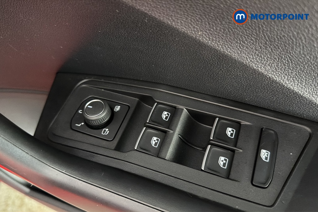 Volkswagen T-Roc SE Manual Petrol SUV - Stock Number (1691217) - 19th supplementary image