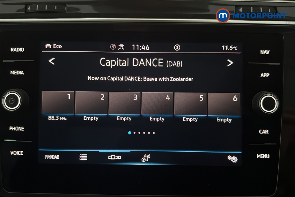 Volkswagen Tiguan Elegance Automatic Petrol SUV - Stock Number (1691514) - 8th supplementary image