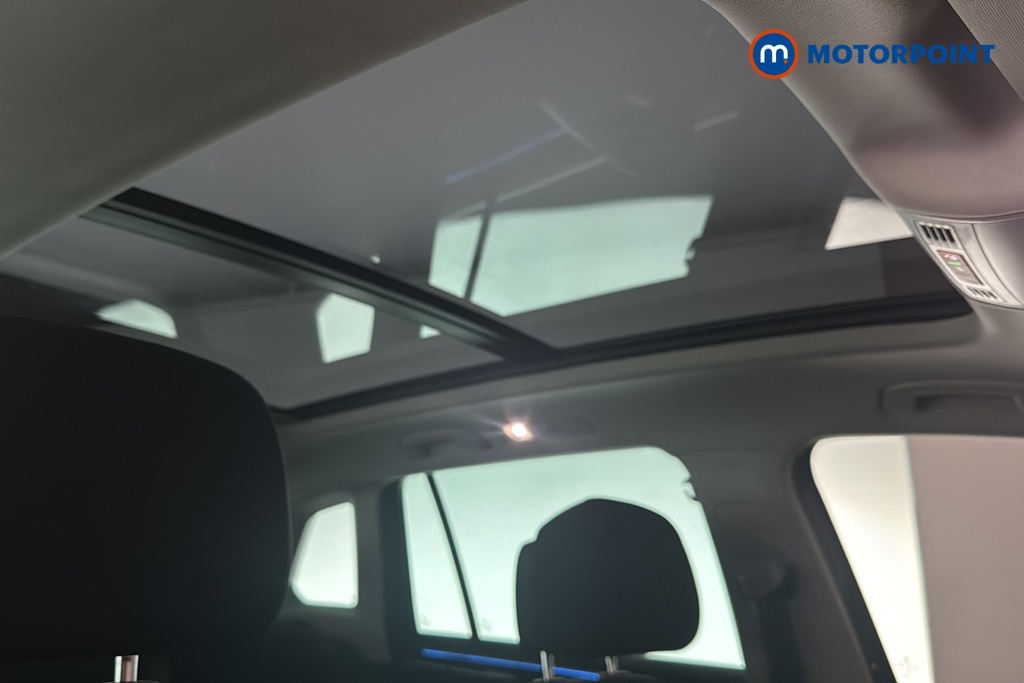 Volkswagen Tiguan Elegance Automatic Petrol SUV - Stock Number (1691514) - 20th supplementary image
