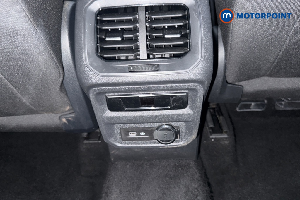 Volkswagen Tiguan Elegance Automatic Petrol SUV - Stock Number (1691514) - 28th supplementary image