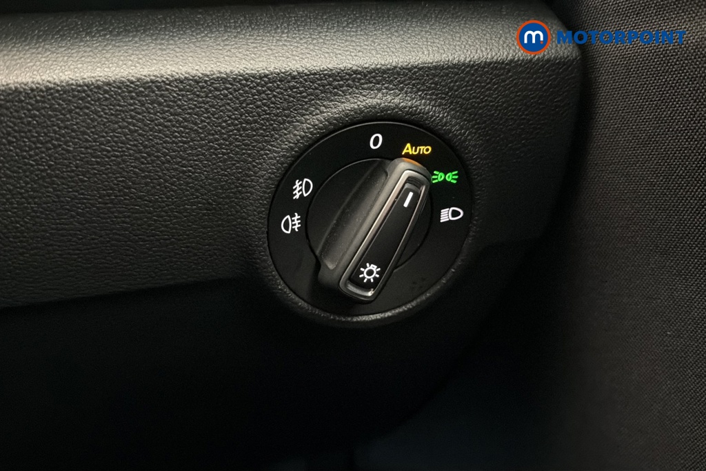 Volkswagen T-Roc Active Manual Petrol SUV - Stock Number (1691569) - 11th supplementary image
