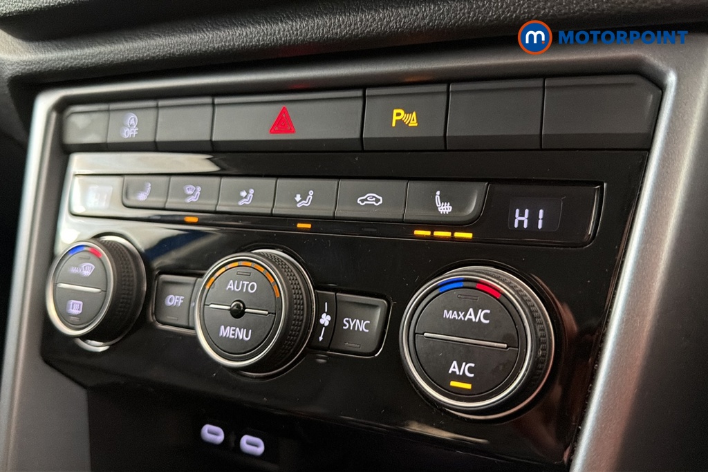 Volkswagen T-Roc Active Manual Petrol SUV - Stock Number (1691569) - 14th supplementary image