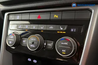 Volkswagen T-Roc Active Manual Petrol SUV - Stock Number (1691569) - 14th supplementary image