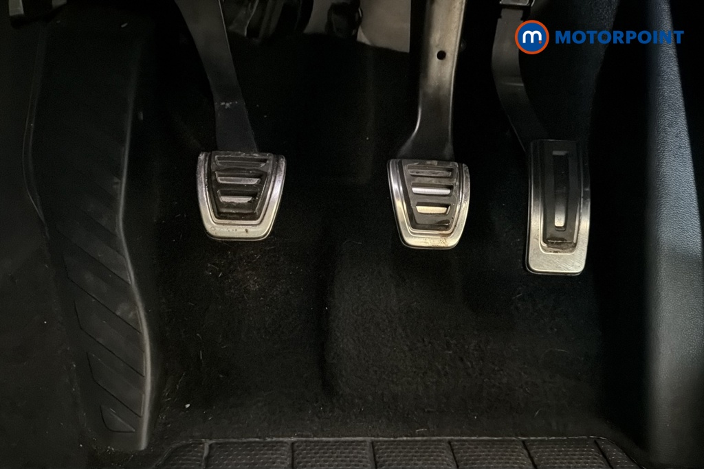 Volkswagen T-Roc Active Manual Petrol SUV - Stock Number (1691569) - 24th supplementary image