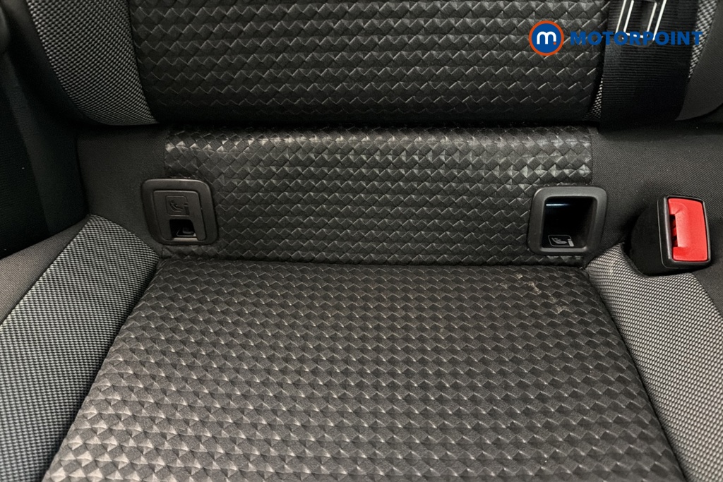 Volkswagen T-Roc Active Manual Petrol SUV - Stock Number (1691569) - 27th supplementary image