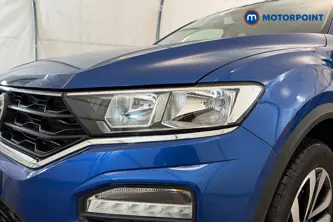 Volkswagen T-Roc Active Manual Petrol SUV - Stock Number (1691569) - 42nd supplementary image