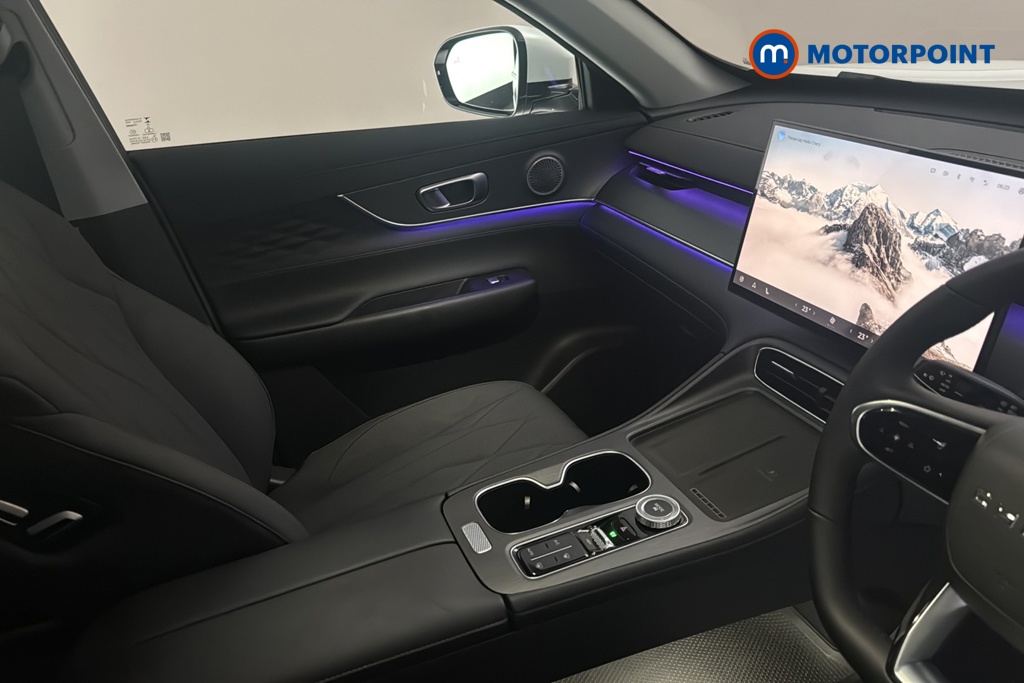 Chery Tiggo 8 Summit Automatic Petrol Plug-In Hybrid SUV - Stock Number (1691757) - 1st supplementary image