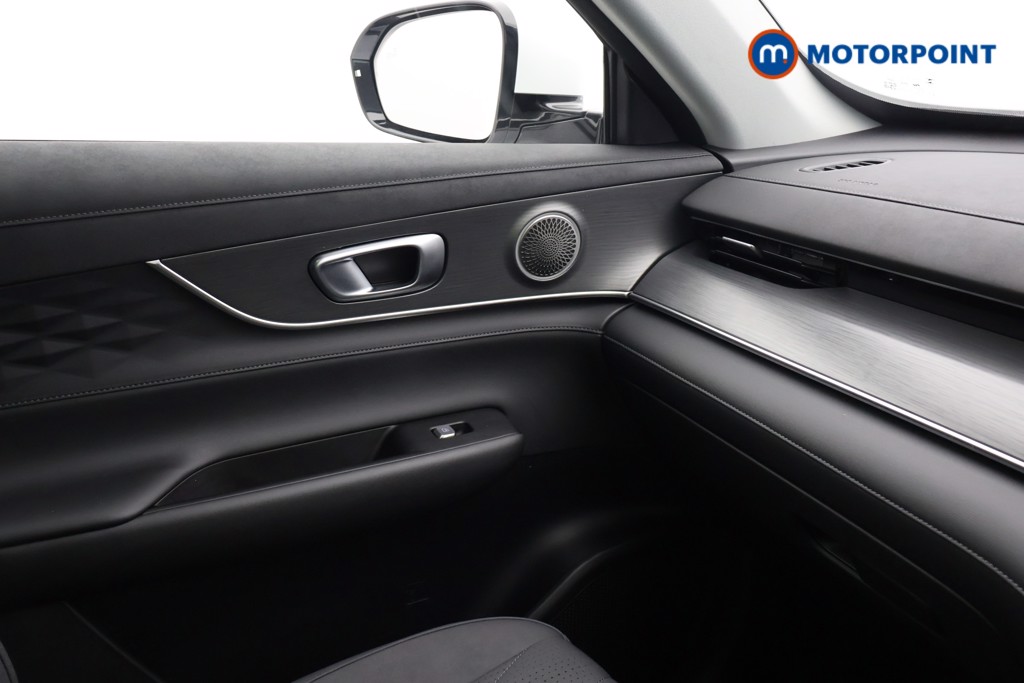 Chery Tiggo 8 Summit Automatic Petrol Plug-In Hybrid SUV - Stock Number (1691814) - 9th supplementary image