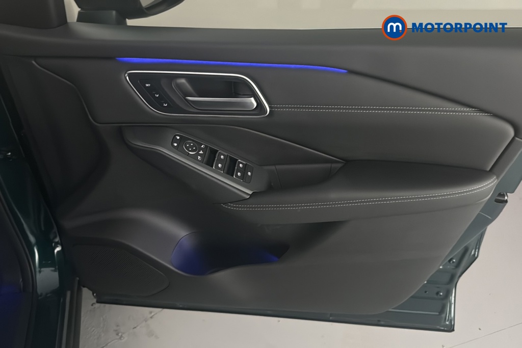 Nissan Qashqai Tekna Manual Petrol SUV - Stock Number (1691985) - 18th supplementary image