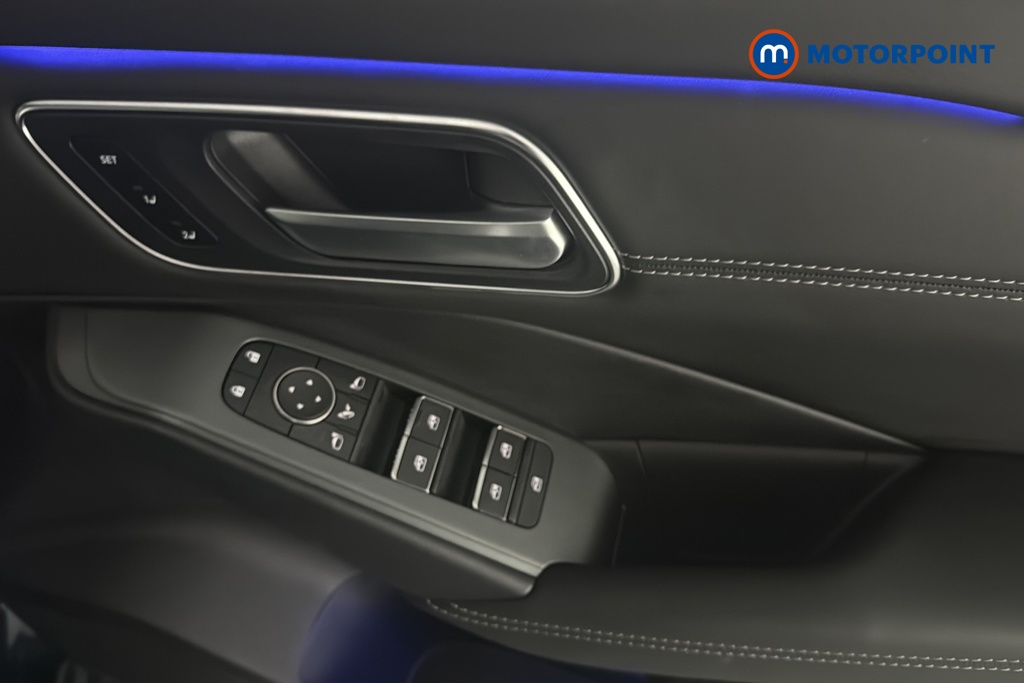 Nissan Qashqai Tekna Manual Petrol SUV - Stock Number (1691985) - 19th supplementary image