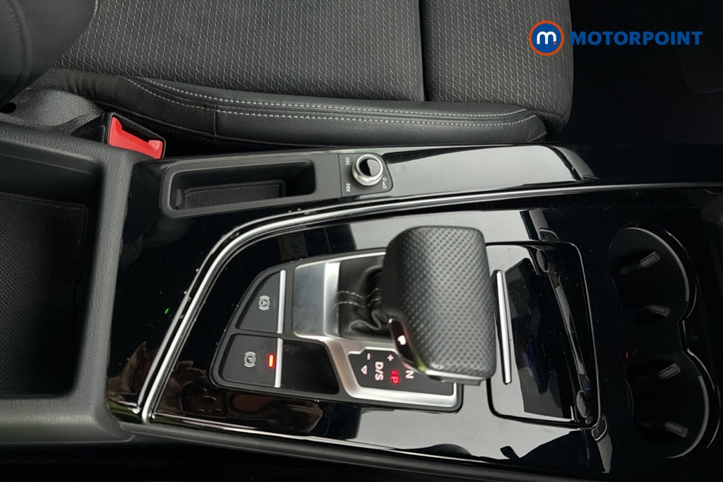 Audi A4 Black Edition Automatic Petrol Estate - Stock Number (1692143) - 15th supplementary image