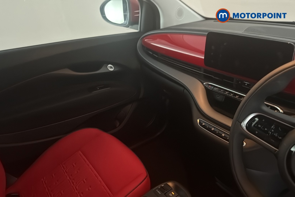 Fiat 500 RED Automatic Electric Hatchback - Stock Number (1692485) - 1st supplementary image