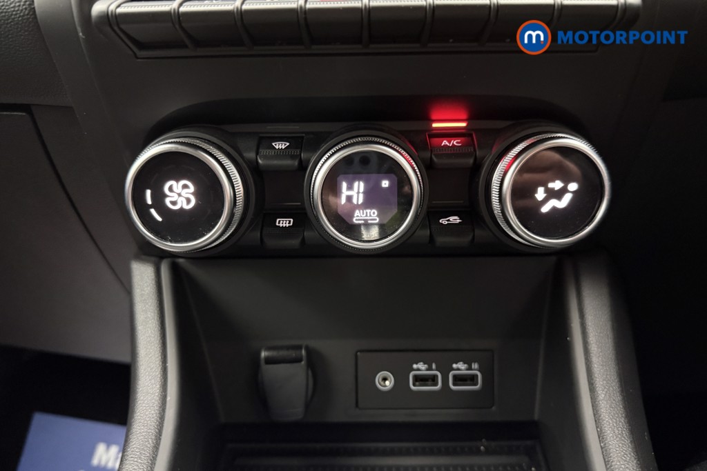 Renault Captur Techno Automatic Petrol-Electric Hybrid SUV - Stock Number (1692747) - 15th supplementary image