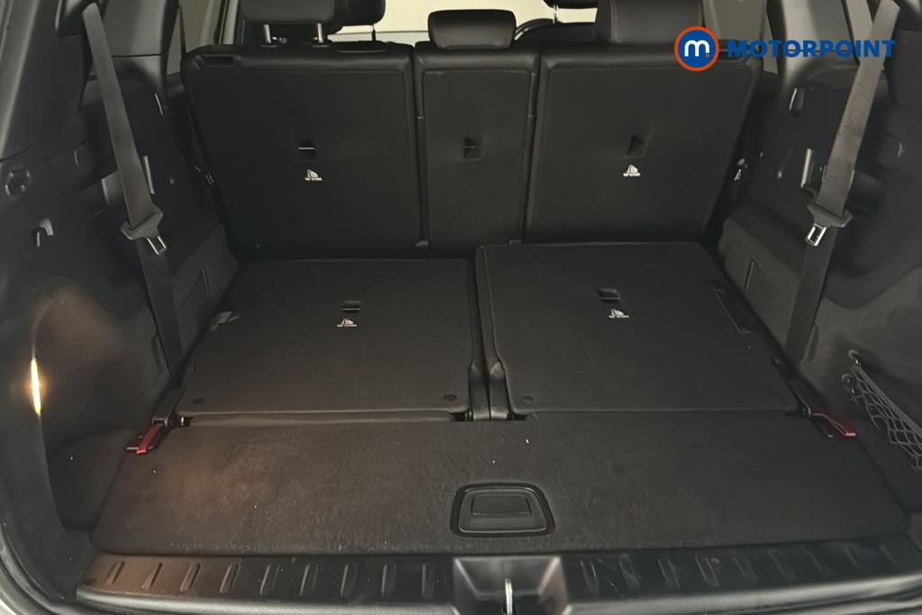 Mercedes-Benz GLB Amg Line Automatic Petrol SUV - Stock Number (1693045) - 31st supplementary image