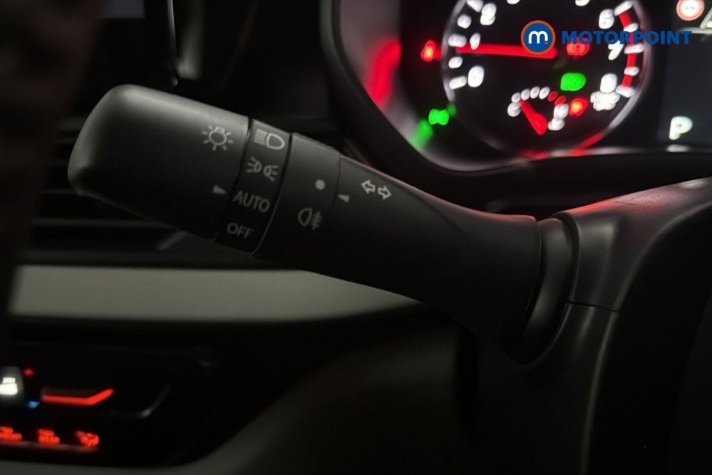 Suzuki Swift Motion Automatic Petrol Hatchback - Stock Number (1693109) - 5th supplementary image