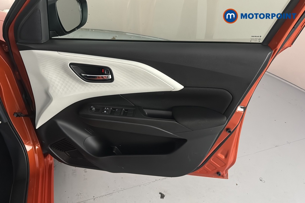 Suzuki Swift Motion Automatic Petrol Hatchback - Stock Number (1693109) - 18th supplementary image