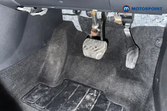 Nissan Juke N-Connecta Automatic Petrol SUV - Stock Number (1685634) - 24th supplementary image