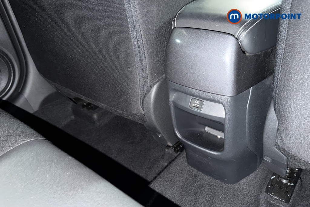Nissan Juke N-Connecta Automatic Petrol SUV - Stock Number (1685634) - 28th supplementary image