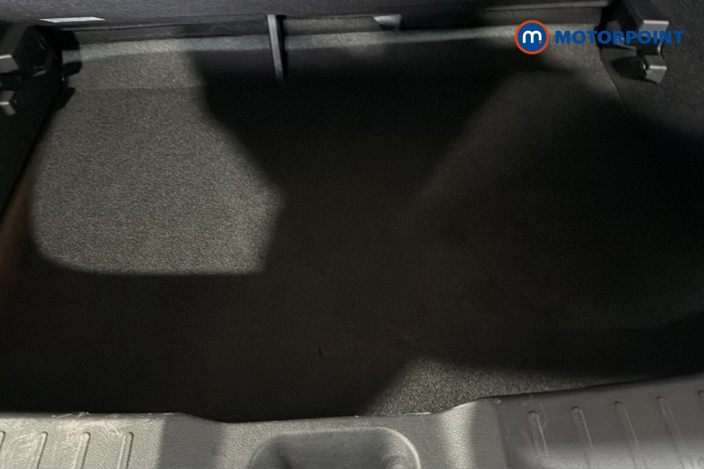 Nissan Juke N-Connecta Automatic Petrol SUV - Stock Number (1685634) - 33rd supplementary image