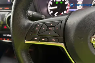 Nissan Juke N-Connecta Manual Petrol SUV - Stock Number (1685649) - 4th supplementary image