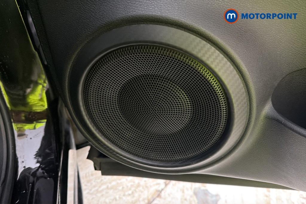 Nissan Juke N-Connecta Manual Petrol SUV - Stock Number (1685649) - 21st supplementary image