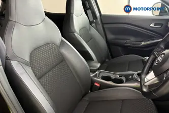 Nissan Juke N-Connecta Manual Petrol SUV - Stock Number (1685649) - 22nd supplementary image