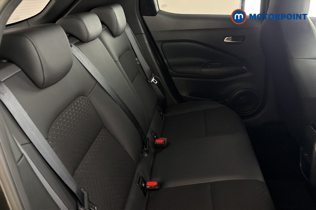 Nissan Juke N-Connecta Manual Petrol SUV - Stock Number (1685649) - 25th supplementary image
