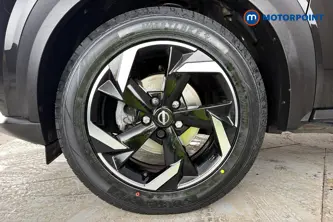 Nissan Juke N-Connecta Manual Petrol SUV - Stock Number (1685649) - 44th supplementary image