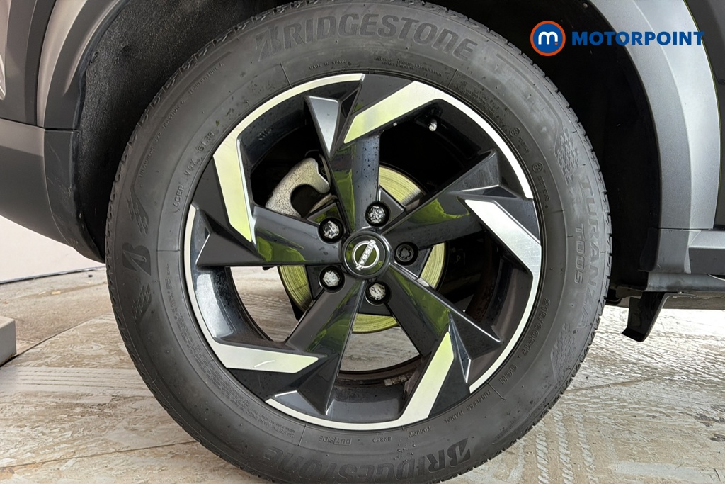Nissan Juke N-Connecta Manual Petrol SUV - Stock Number (1685649) - 46th supplementary image