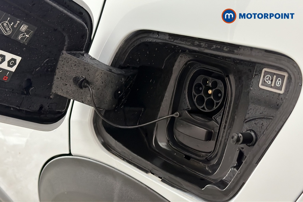 Peugeot 2008 GT Automatic Electric SUV - Stock Number (1689200) - 41st supplementary image